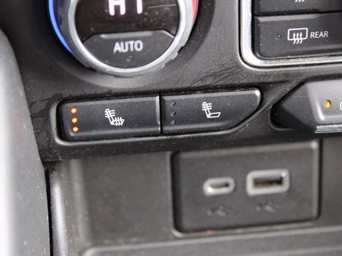 Used 2021 Chevrolet Suburban RST image 43