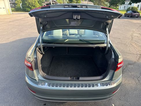 Used 2019 Volkswagen Jetta SEL FWD image 16