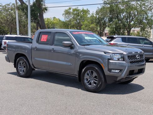 Certified 2025 Nissan Frontier SV w/ SV Convenience Package RWD image 2