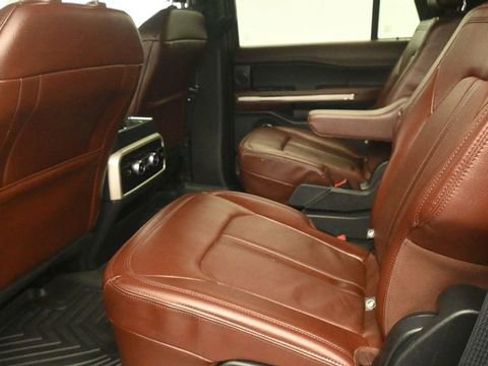 Used 2022 Ford Expedition Limited AWD/4WD image 10