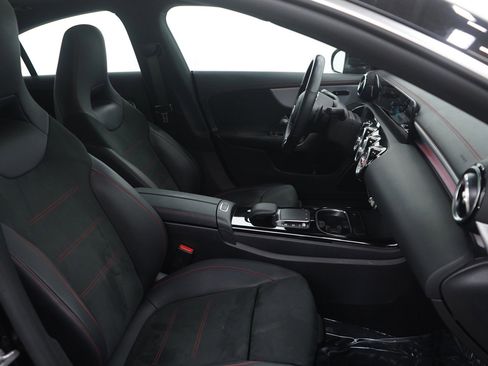 Used 2021 Mercedes-Benz CLA 250 CLA 250 image 11