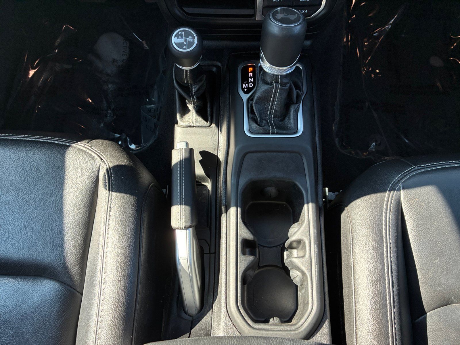 Used 2020 Jeep Wrangler Unlimited Sahara AWD/4WD image 30