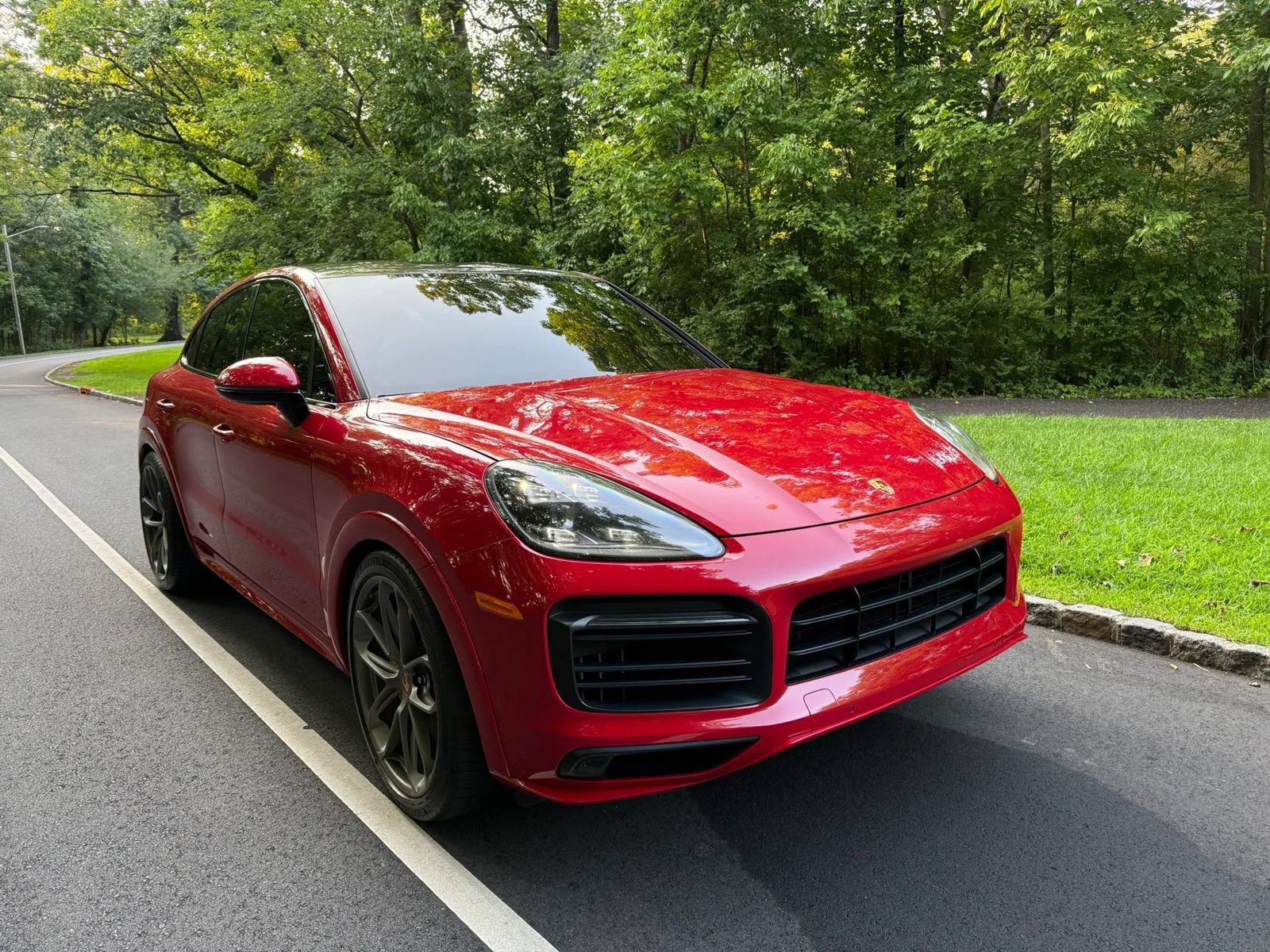 Used 2021 Porsche Cayenne GTS AWD/4WD image 1