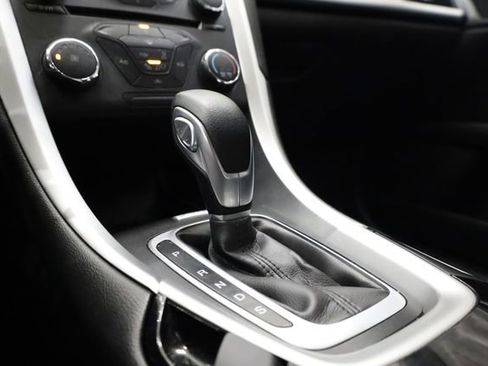 Used 2015 Ford Fusion SE image 25