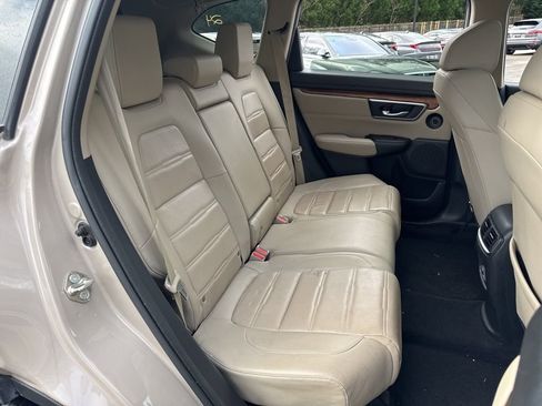 Used 2017 Honda CR-V Touring image 7