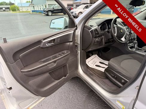 Used 2012 Chevrolet Traverse LT w/ All-Star Edition FWD image 15