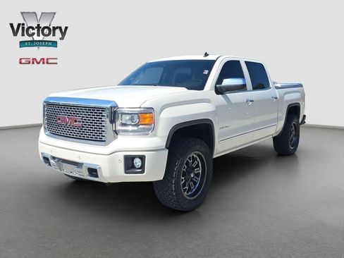 Used 2014 GMC Sierra 1500 Denali w/ Driver Alert Package AWD/4WD image 3