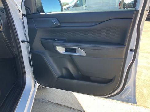 New 2025 Ford Ranger XLT w/ Chrome Accent Package image 13