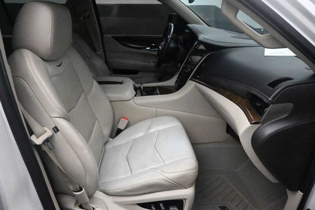 Used 2019 Cadillac Escalade 2WD image 10