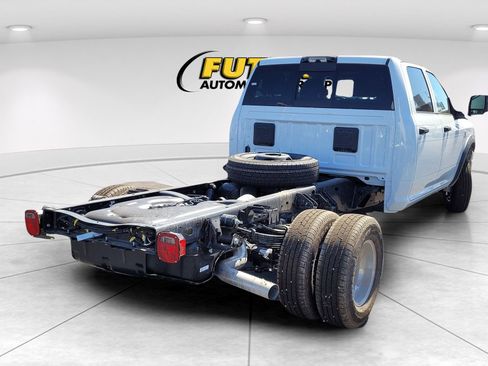 New 2025 RAM 3500 Tradesman image 4