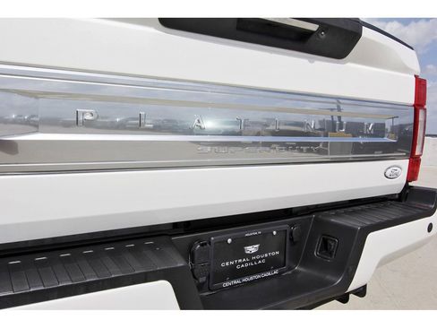 Used 2022 Ford F250 Platinum image 28