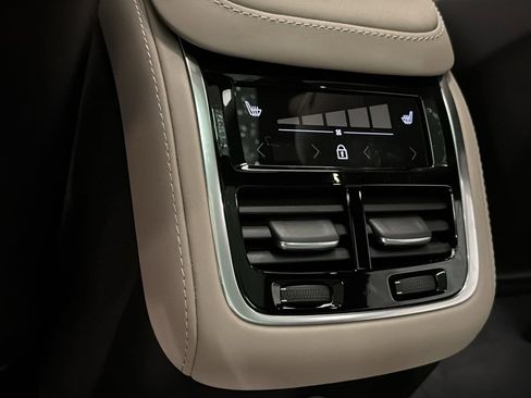 Used 2026 Volvo XC90 T8 Plus w/ Protection Package Premier image 27