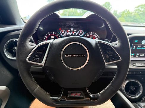 Used 2018 Chevrolet Camaro SS RWD image 24