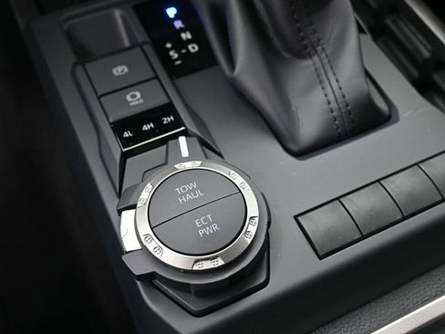 New 2026 Toyota Tacoma SR5 image 9