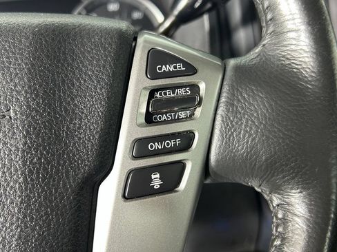 Used 2024 Nissan Titan SV w/ SV Convenience Package AWD/4WD image 26