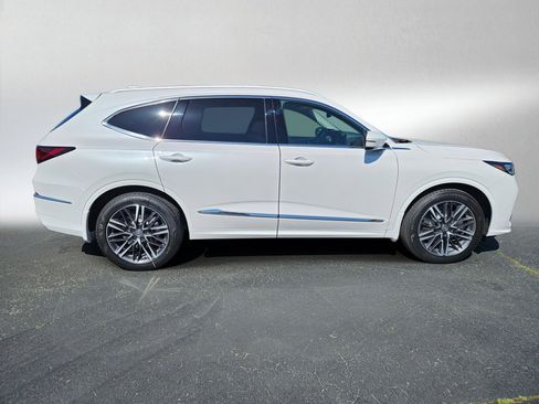 New 2026 Acura MDX SH-AWD w/ Advance Package image 8
