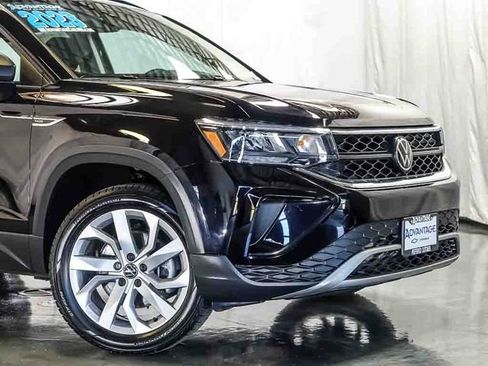Used 2023 Volkswagen Taos S AWD/4WD image 3