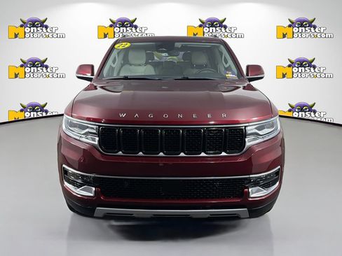 Used 2022 Jeep Wagoneer Series II w/ Premium Group I AWD/4WD image 2