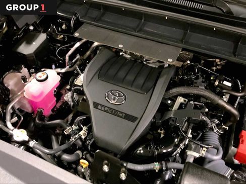 Certified 2024 Toyota Highlander XLE AWD/4WD image 33