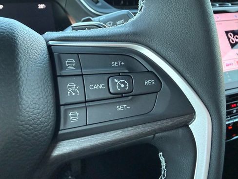 New 2025 Jeep Grand Cherokee L Limited w/ Trailer Tow Package image 16