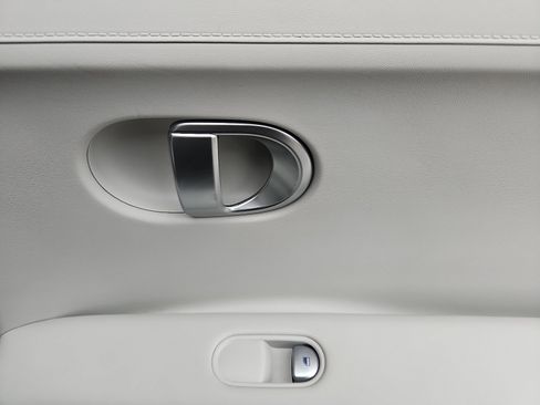 Used 2022 Hyundai Ioniq 5 Limited image 30