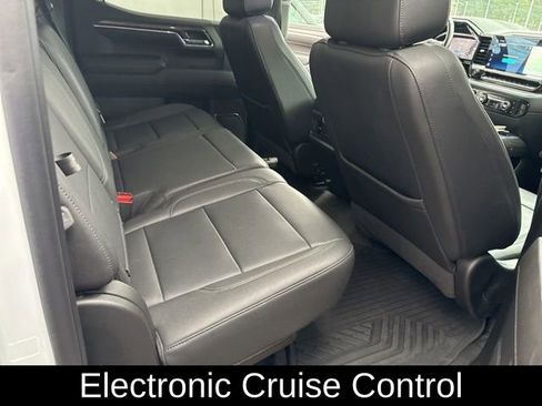 Used 2022 Chevrolet Silverado 1500 LTZ w/ LTZ Premium Package image 48