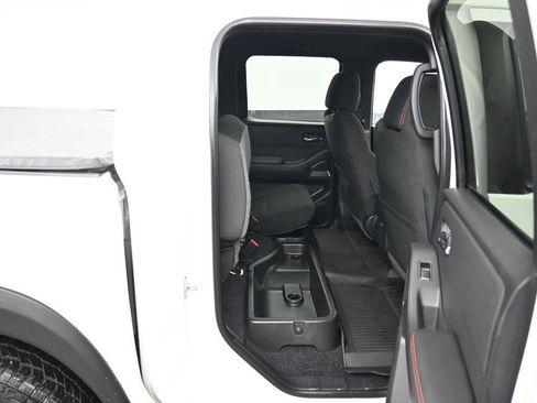 Used 2022 Nissan Frontier PRO-4X w/ Off-Road Protection Package AWD/4WD image 40
