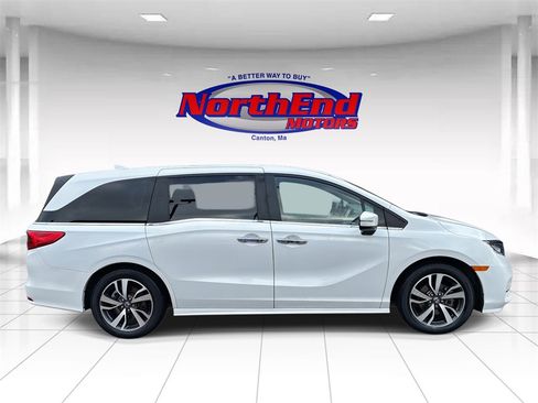Used 2023 Honda Odyssey Touring image 8