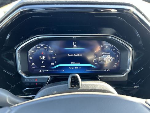 New 2026 Chevrolet Silverado 1500 High Country w/ Technology Package AWD/4WD image 27