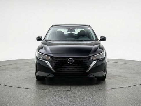 Used 2025 Nissan Sentra SV FWD image 2