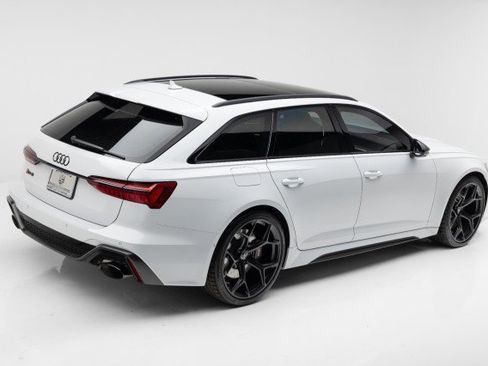 Used 2024 Audi RS 6 performance w/ Matte Carbon Package image 3