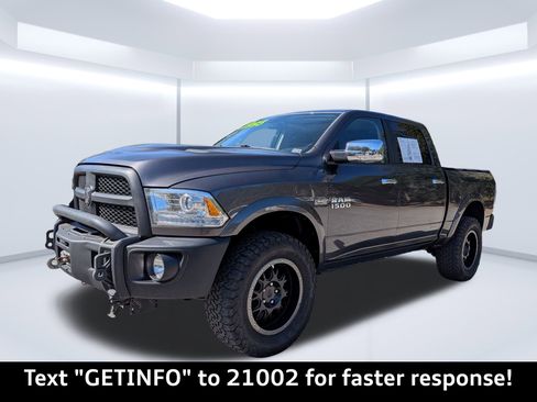Used 2017 RAM 1500 Laramie w/ Convenience Group image 8