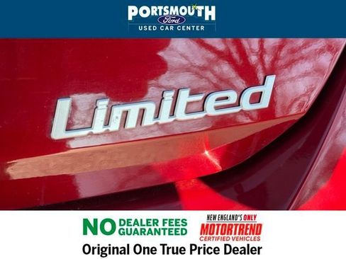 Used 2024 Hyundai Elantra Limited image 28