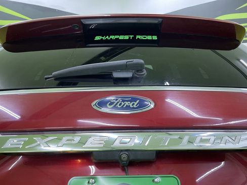 Used 2019 Ford Expedition XLT w/ Equipment Group 202A image 12