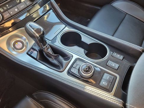 Used 2023 Nissan Maxima SV w/ Floor Mat Group FWD image 13