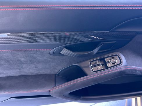 Used 2018 Porsche 911 GT2 RS RWD image 12