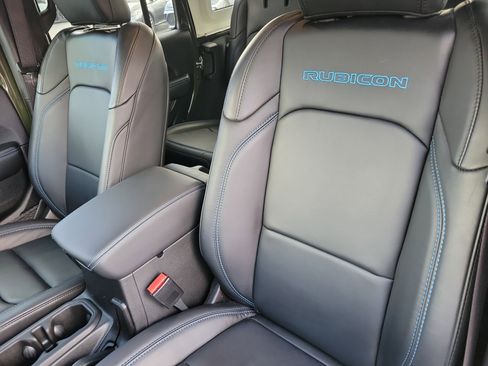 Used 2024 Jeep Wrangler Unlimited Rubicon 4xe image 5