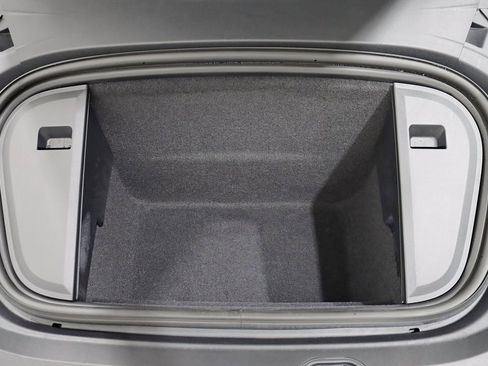 Used 2023 Audi e-tron GT Prestige image 42