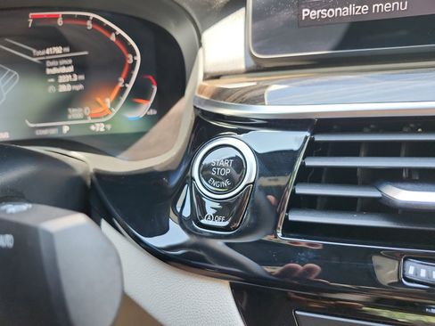 Used 2021 BMW 530i w/ Premium Package RWD image 23