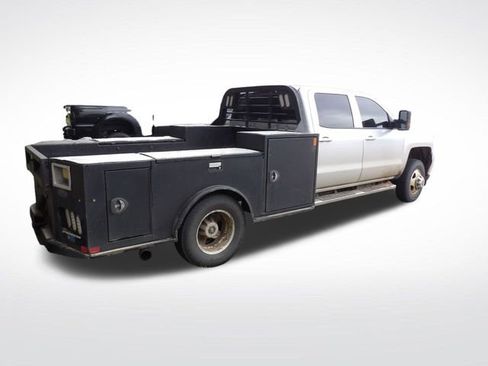 Used 2018 Chevrolet Silverado 3500 LT w/ LT Convenience Package AWD/4WD image 16