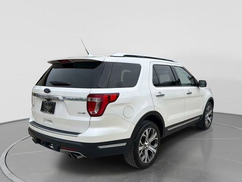 Used 2018 Ford Explorer Platinum AWD/4WD image 4