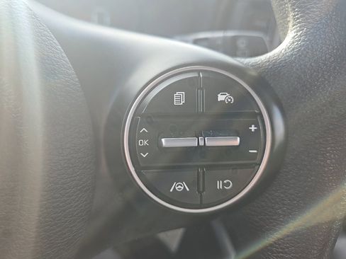 Used 2023 Kia Soul LX w/ LX Technology Package image 15