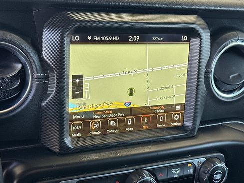 Used 2022 Jeep Wrangler Unlimited Sahara w/ LED Lighting Group AWD/4WD image 18