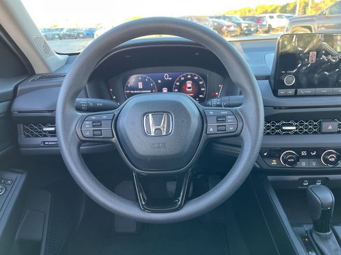 Used 2025 Honda Accord SE image 16