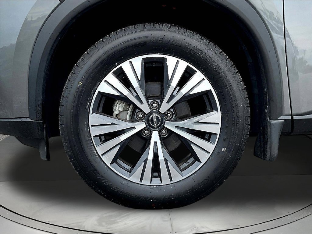 Used 2023 Nissan Rogue SV AWD/4WD image 35