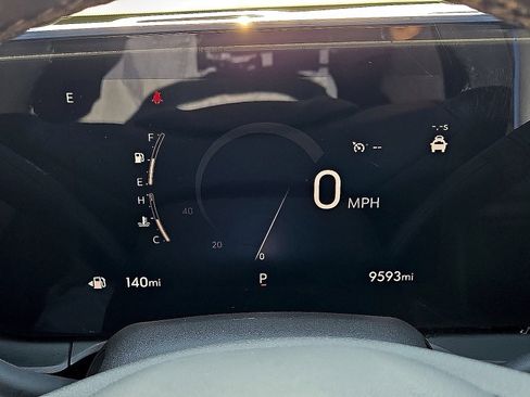 Used 2025 Buick Envista Sport Touring w/ Convenience II Package FWD image 27