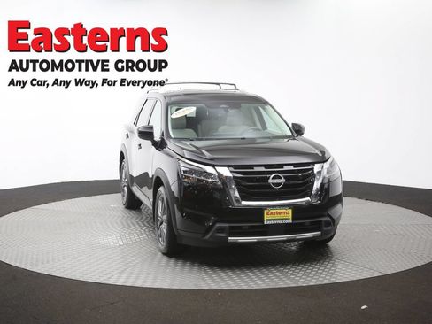 Used 2023 Nissan Pathfinder SL w/ SL Premium Package AWD/4WD image 54
