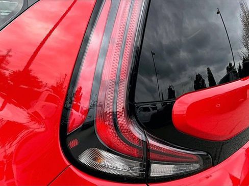 Used 2025 Kia Soul LX image 22