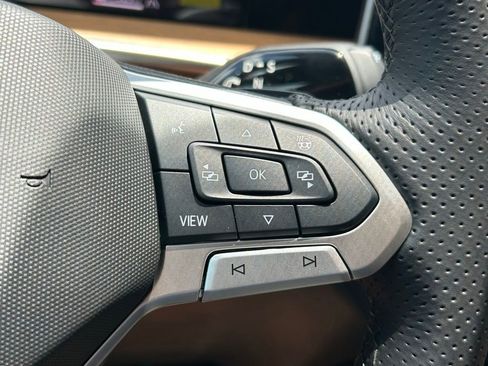 New 2026 Volkswagen Tiguan SEL R-Line AWD/4WD image 28