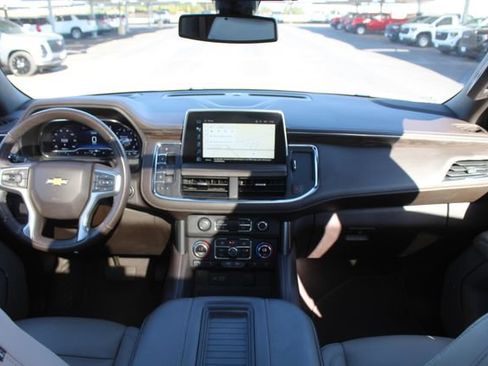 Used 2022 Chevrolet Tahoe LT w/ Luxury Package AWD/4WD image 23